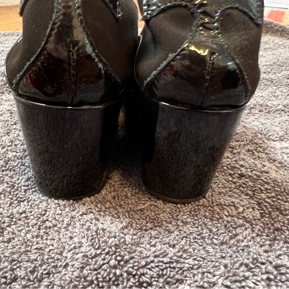 Taryn Rose Heels - Picture 9 of 9